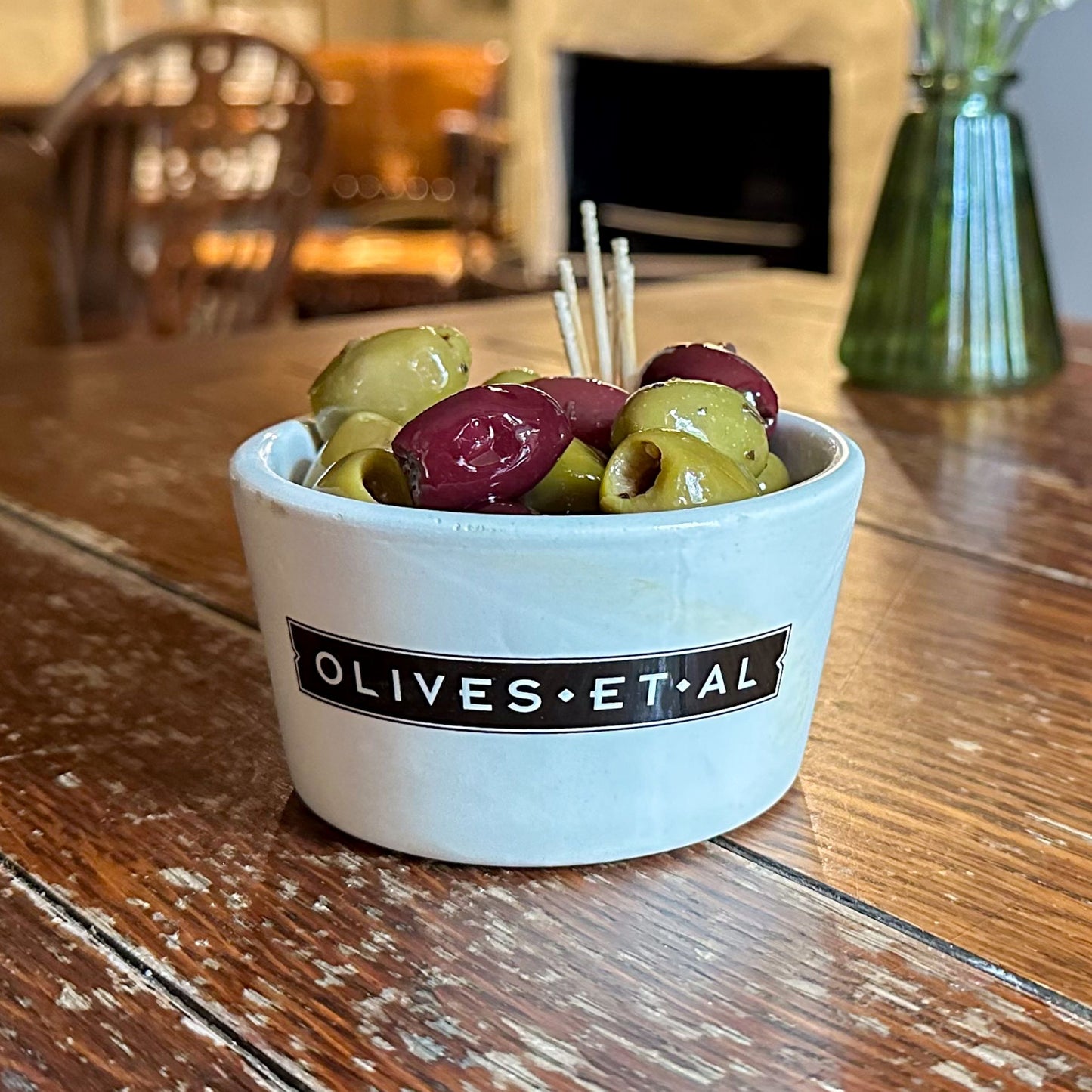 Classic Chilli & Garlic Pitted Olives, Loose