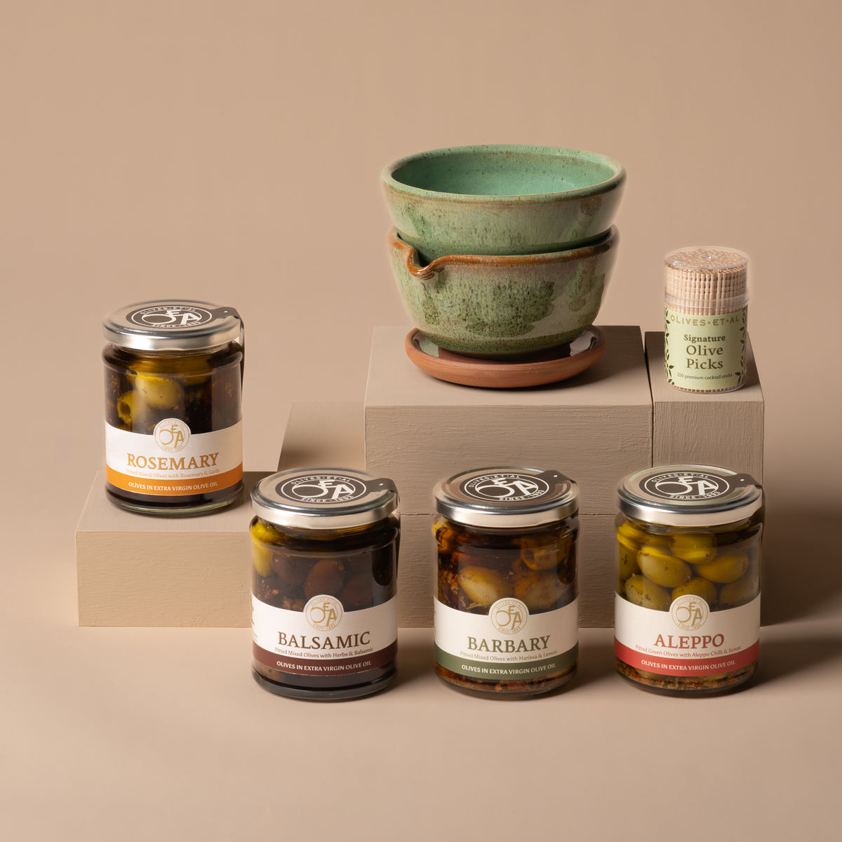 Olives Et Al Table Hamper